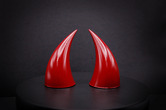 Front view of incubus devil horns in bordeaux red with a glossy finish.